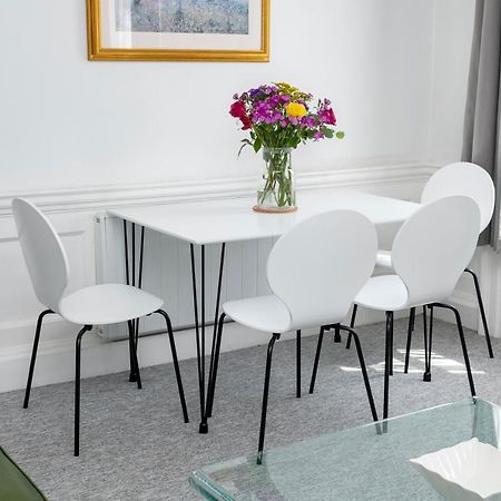 Super City Centre Apartment - Two Bedrooms, Perfect Location Bath Exterior foto
